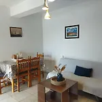 Sylvia's * Skaliá