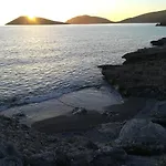 Sylvia's Skaliá