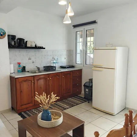 Apartamento Sylvia's Skaliá