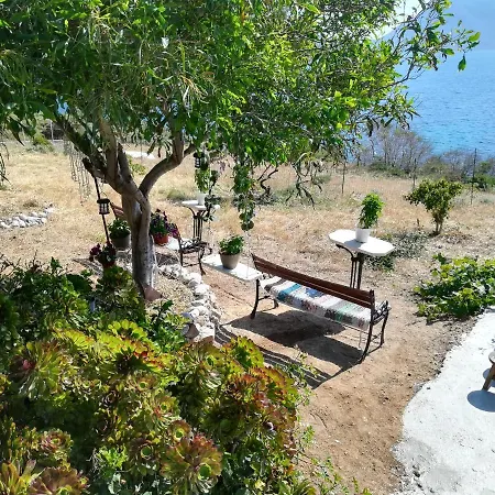 Sylvia's דירה Skaliá