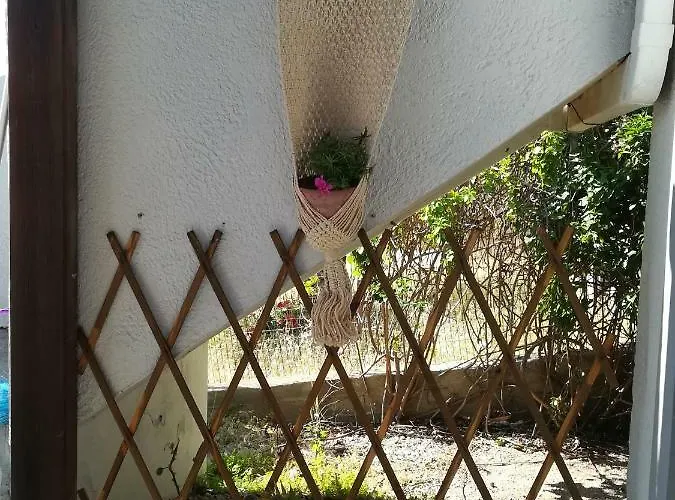 Sylvia's Skaliá