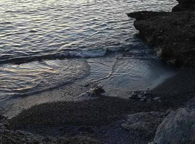 Sylvia's Daire Skaliá